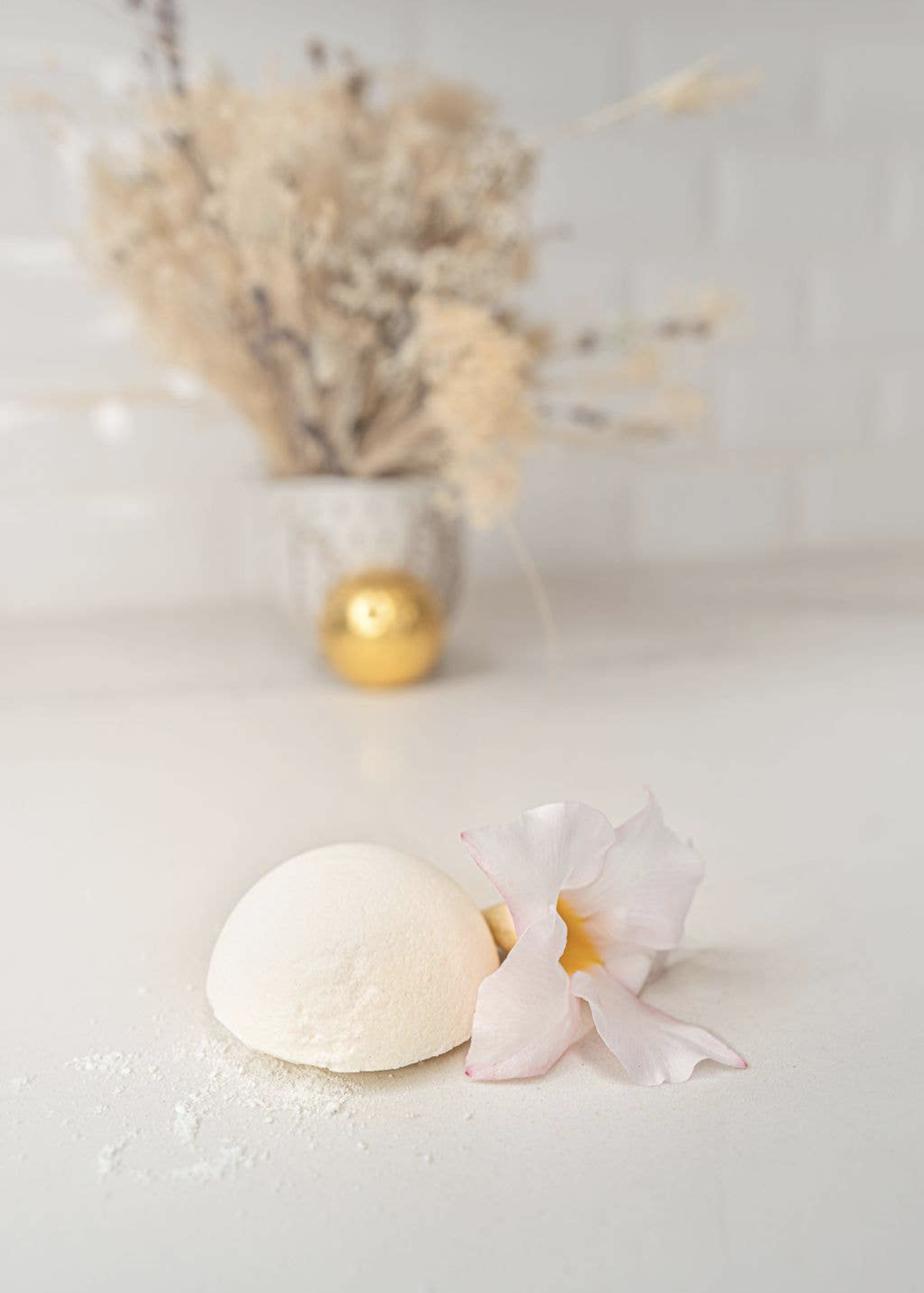Awake shower steamer