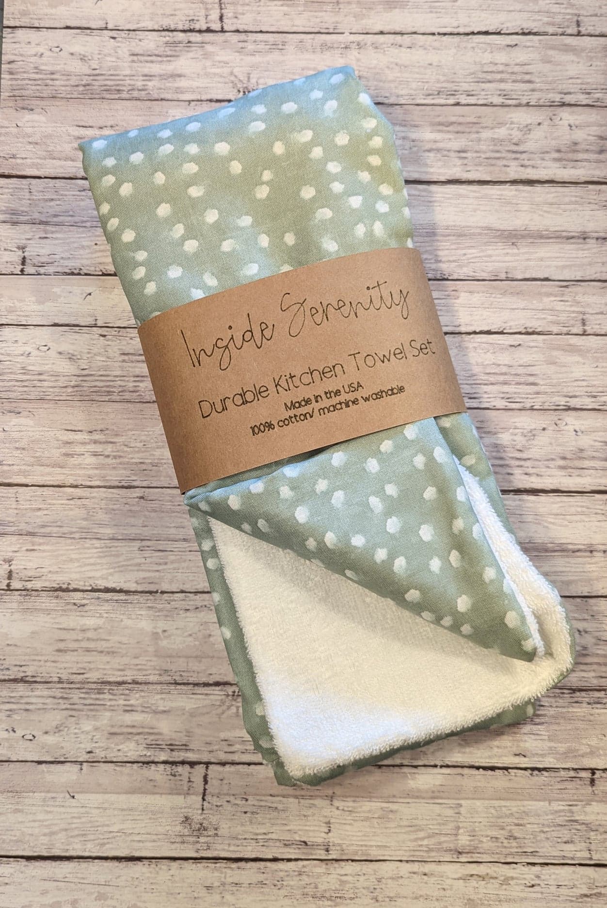 Green dot kitchen towel